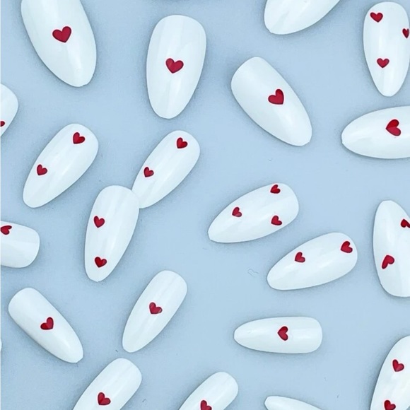 24pc Nail Set 💅 - Picture 4 of 4